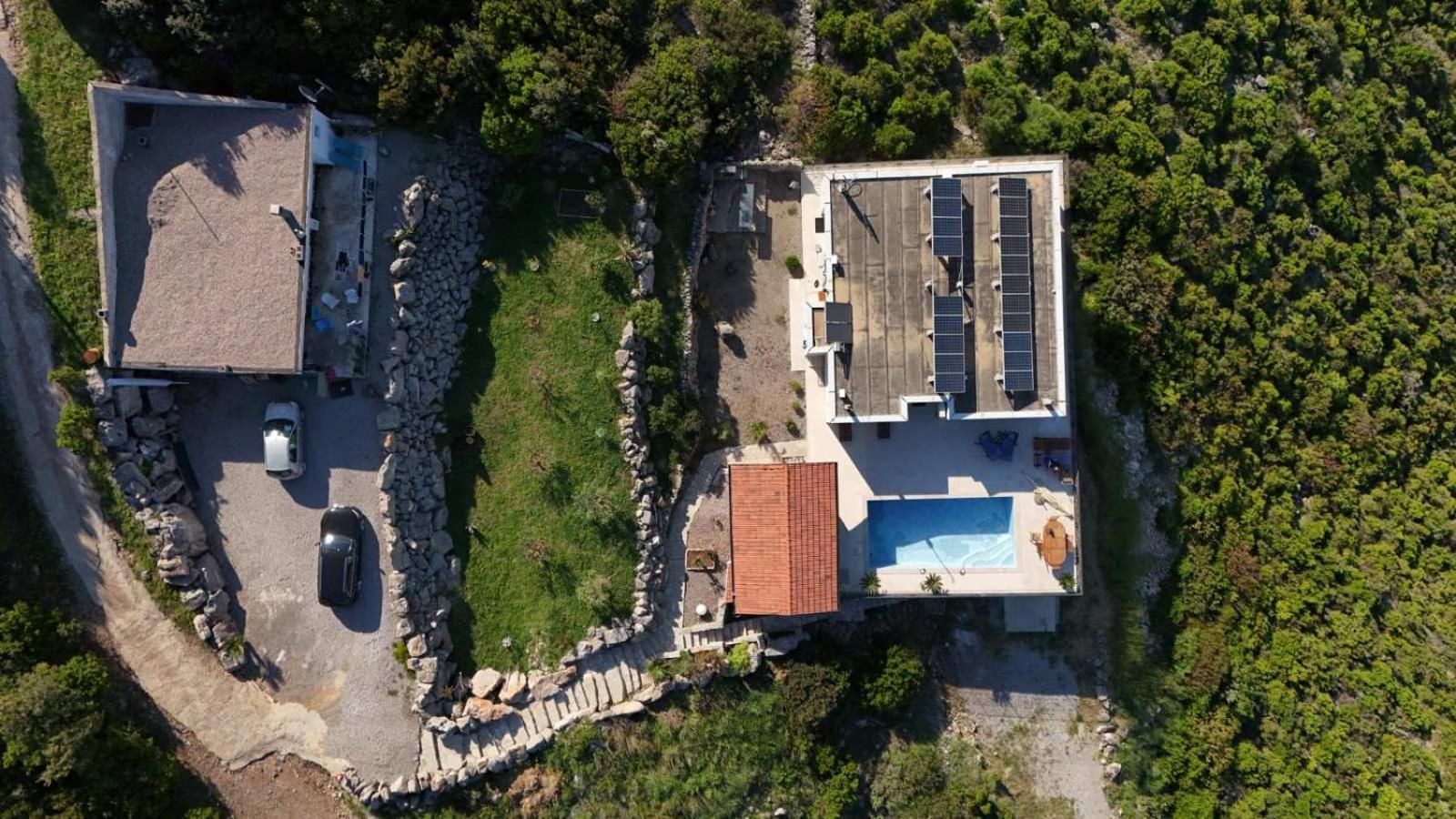 Nerin Villa *